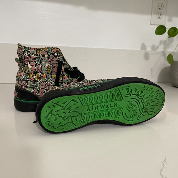 Vintage Airwalks - "Alias" HighTops 1989; Keith Haring - Picture 7 of 7